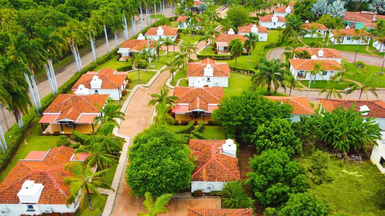 Las Veraneras Villas & Resort Acajutla Екстериор снимка
