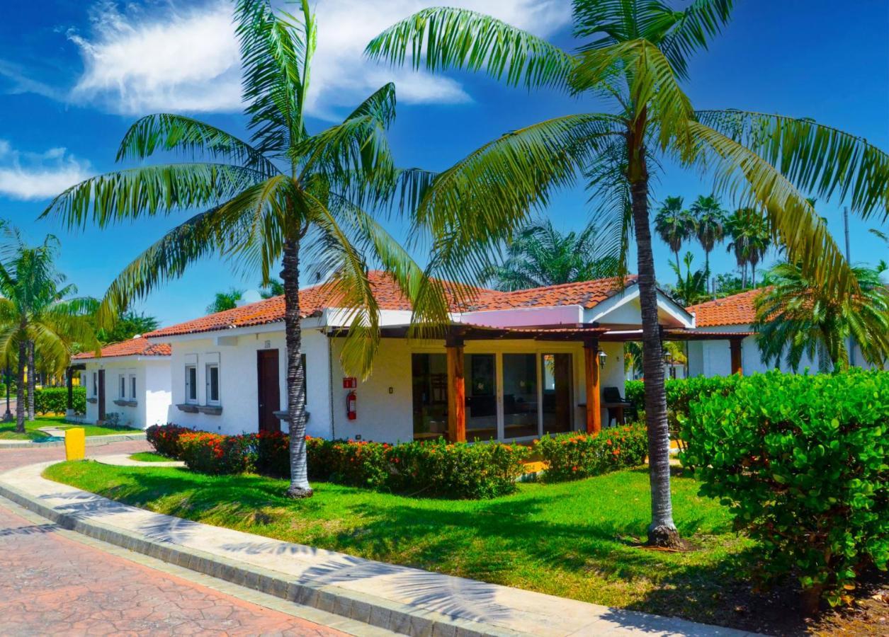 Las Veraneras Villas & Resort Acajutla Екстериор снимка