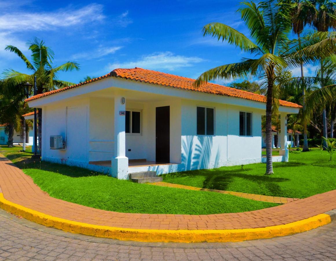 Las Veraneras Villas & Resort Acajutla Екстериор снимка